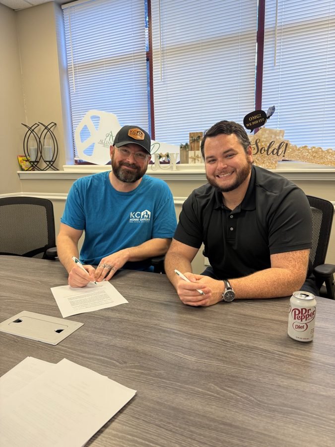 Seller and KC Home Offers at the closing table